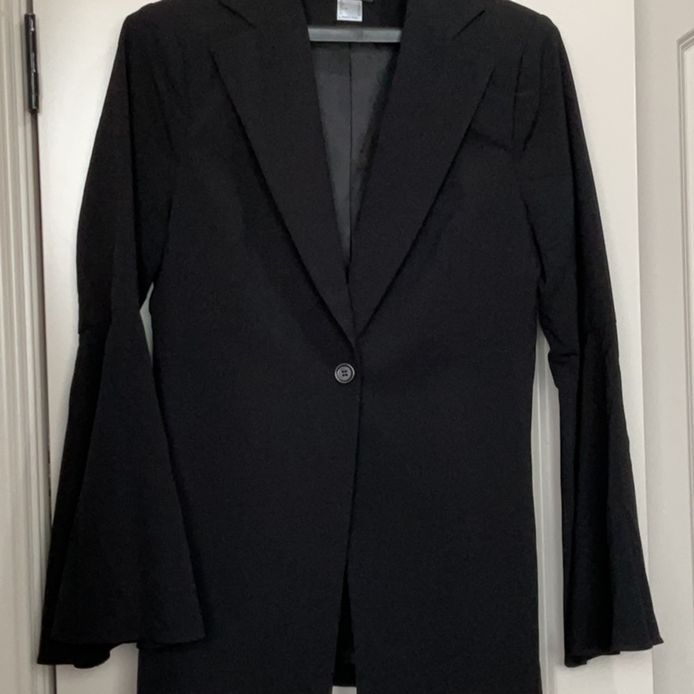 VENUS Black Tailored Blazer with Notched Lapels
